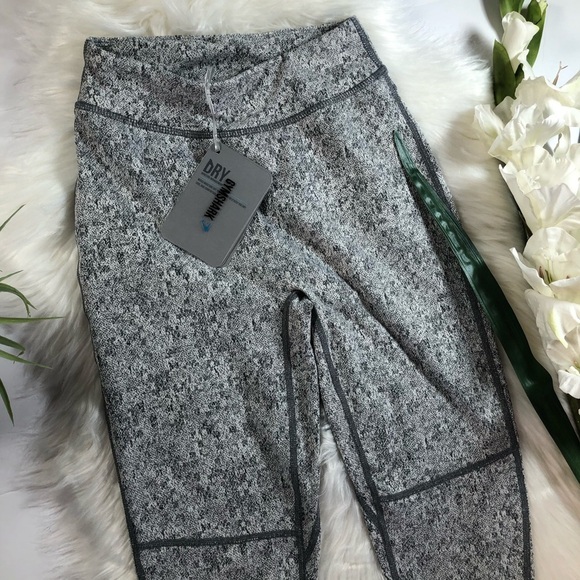 NWT Gymshark Fleur Texture Grey Leggings Charcoal - Picture 3 of 15